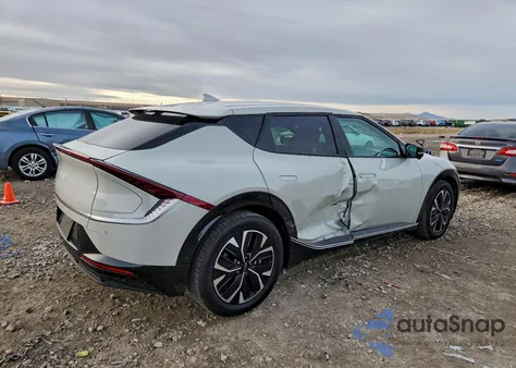 2022 Kia Ev6 Light z USA, uszkodzony, nr VIN KNDC3DLC2N5030046